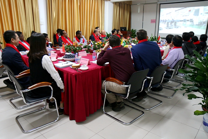 深圳風(fēng)向標(biāo)教育資源股份有限公司 深圳風(fēng)向標(biāo)教育資源股份有限公司