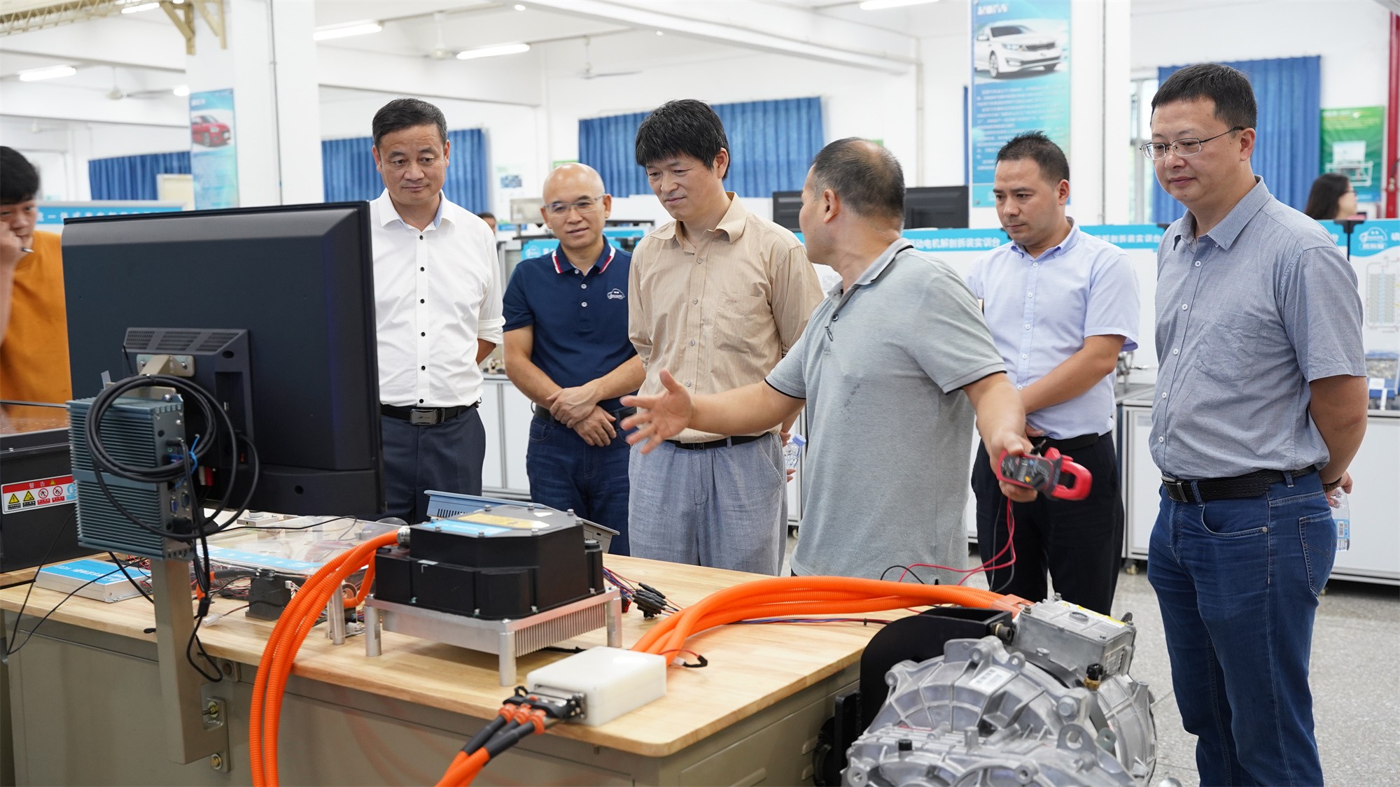 深圳風(fēng)向標(biāo)教育資源股份有限公司 深圳風(fēng)向標(biāo)教育資源股份有限公司