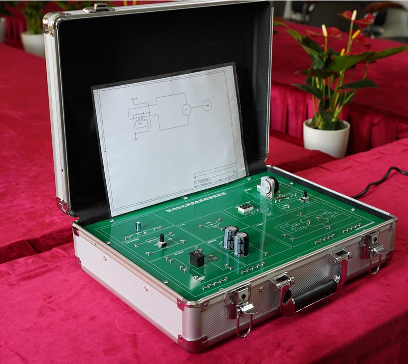 深圳風(fēng)向標教育資源股份有限公司 深圳風(fēng)向標教育資源股份有限公司