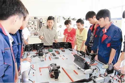 深圳風(fēng)向標(biāo)教育資源股份有限公司 深圳風(fēng)向標(biāo)教育資源股份有限公司