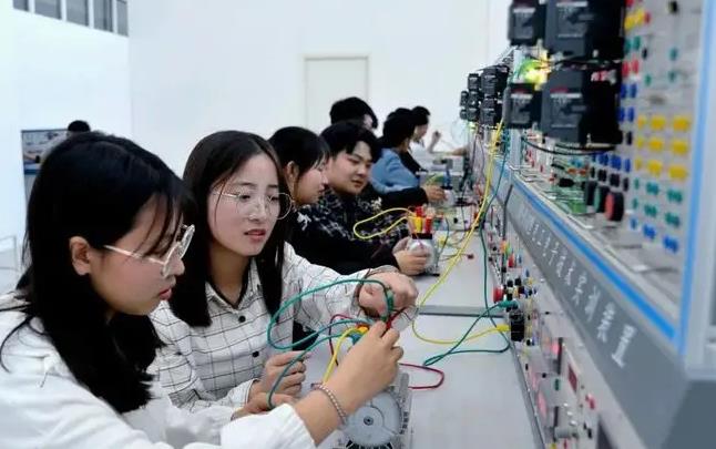 深圳風(fēng)向標(biāo)教育資源股份有限公司 深圳風(fēng)向標(biāo)教育資源股份有限公司