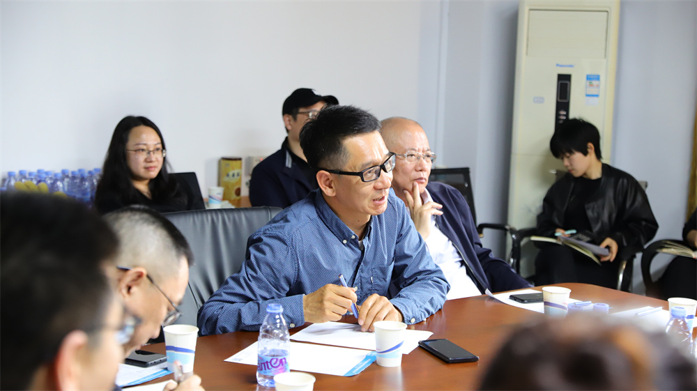 深圳風(fēng)向標(biāo)教育資源股份有限公司 深圳風(fēng)向標(biāo)教育資源股份有限公司