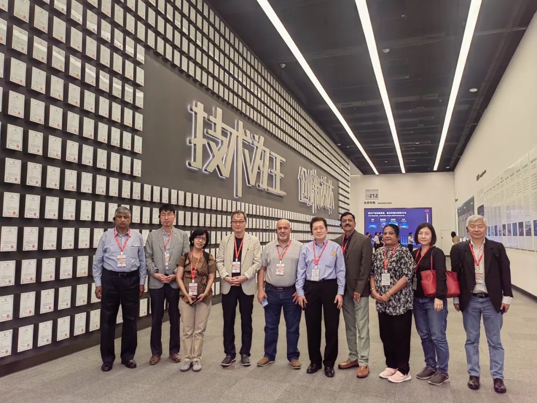 深圳風(fēng)向標(biāo)教育資源股份有限公司 深圳風(fēng)向標(biāo)教育資源股份有限公司