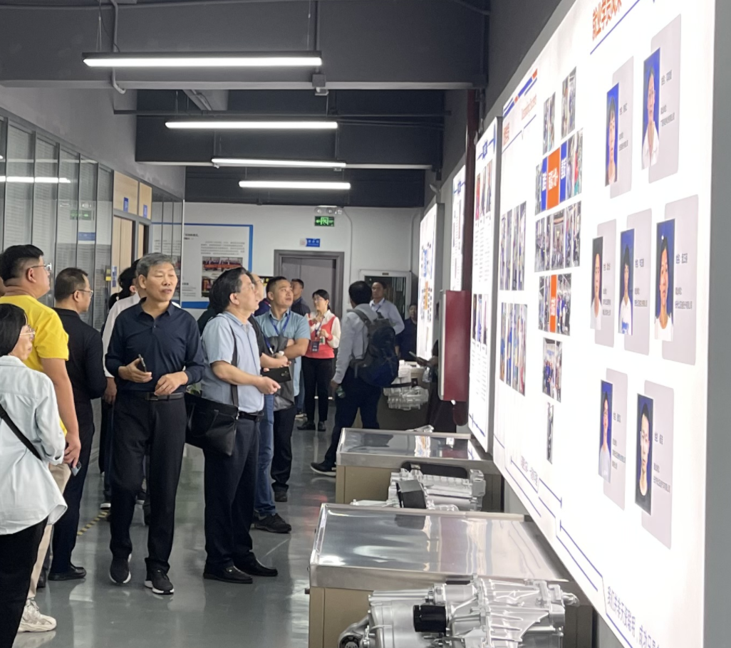 深圳風(fēng)向標(biāo)教育資源股份有限公司 深圳風(fēng)向標(biāo)教育資源股份有限公司