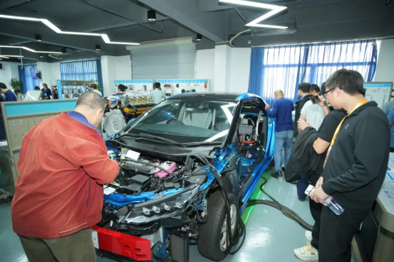 深圳風向標教育資源股份有限公司 深圳風向標教育資源股份有限公司