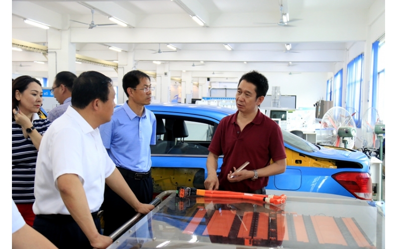 烏蘭察布副市長于海宇一行考察我司風向標，對接ppp模式／校企合作