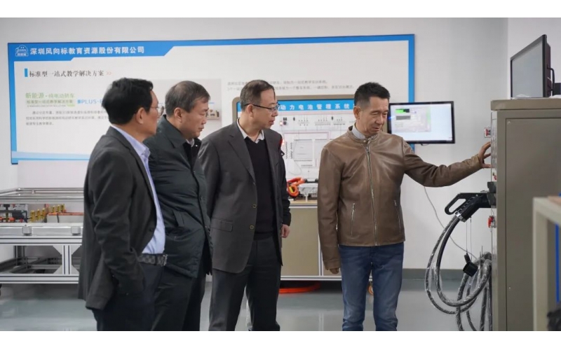 中國汽車維修行業(yè)協(xié)會張延華會長實地考察調(diào)研風(fēng)向標(biāo)